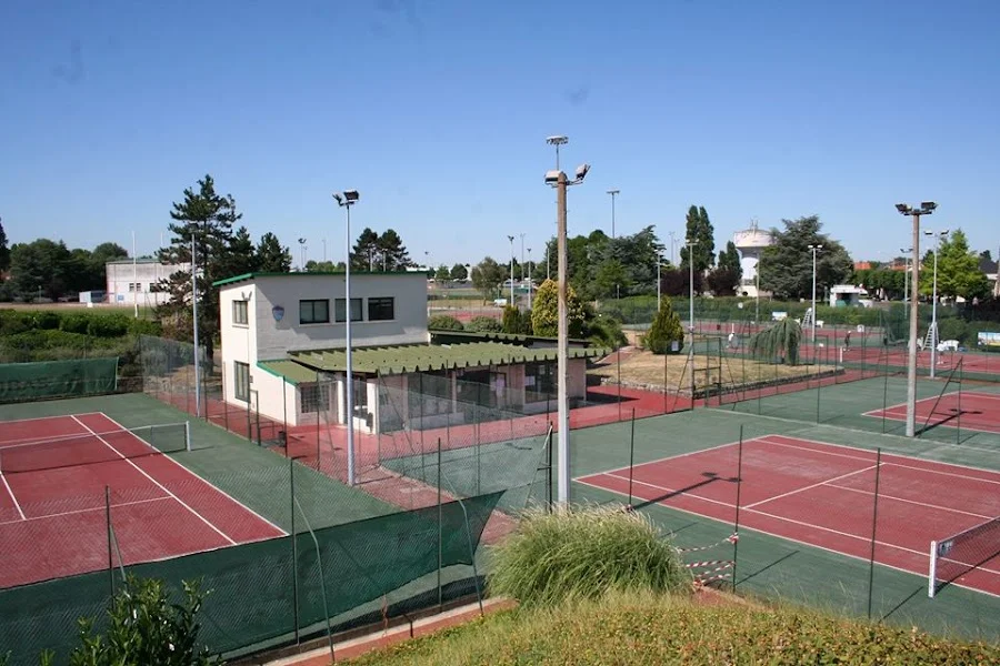 Club Olympique Savigny Tennis – Groupe Golf — photo 1