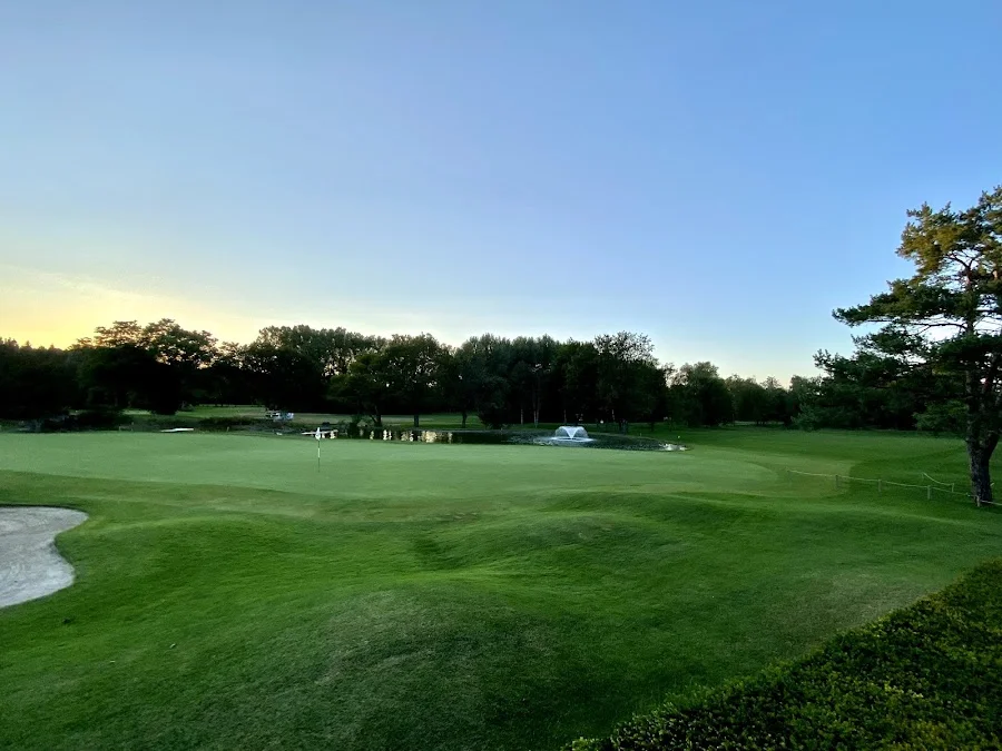 Golf de Lyon — photo 1