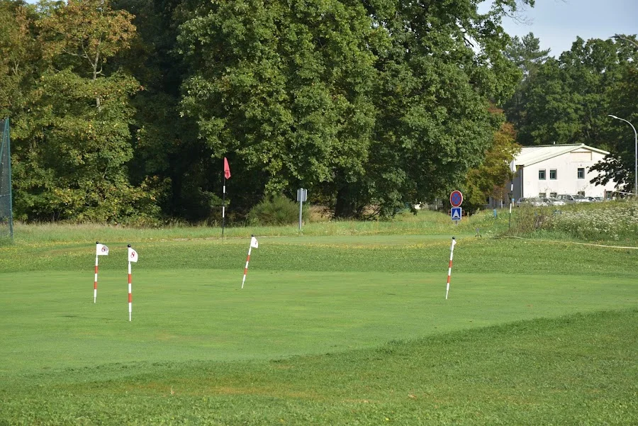 Golf des Loges — photo 1