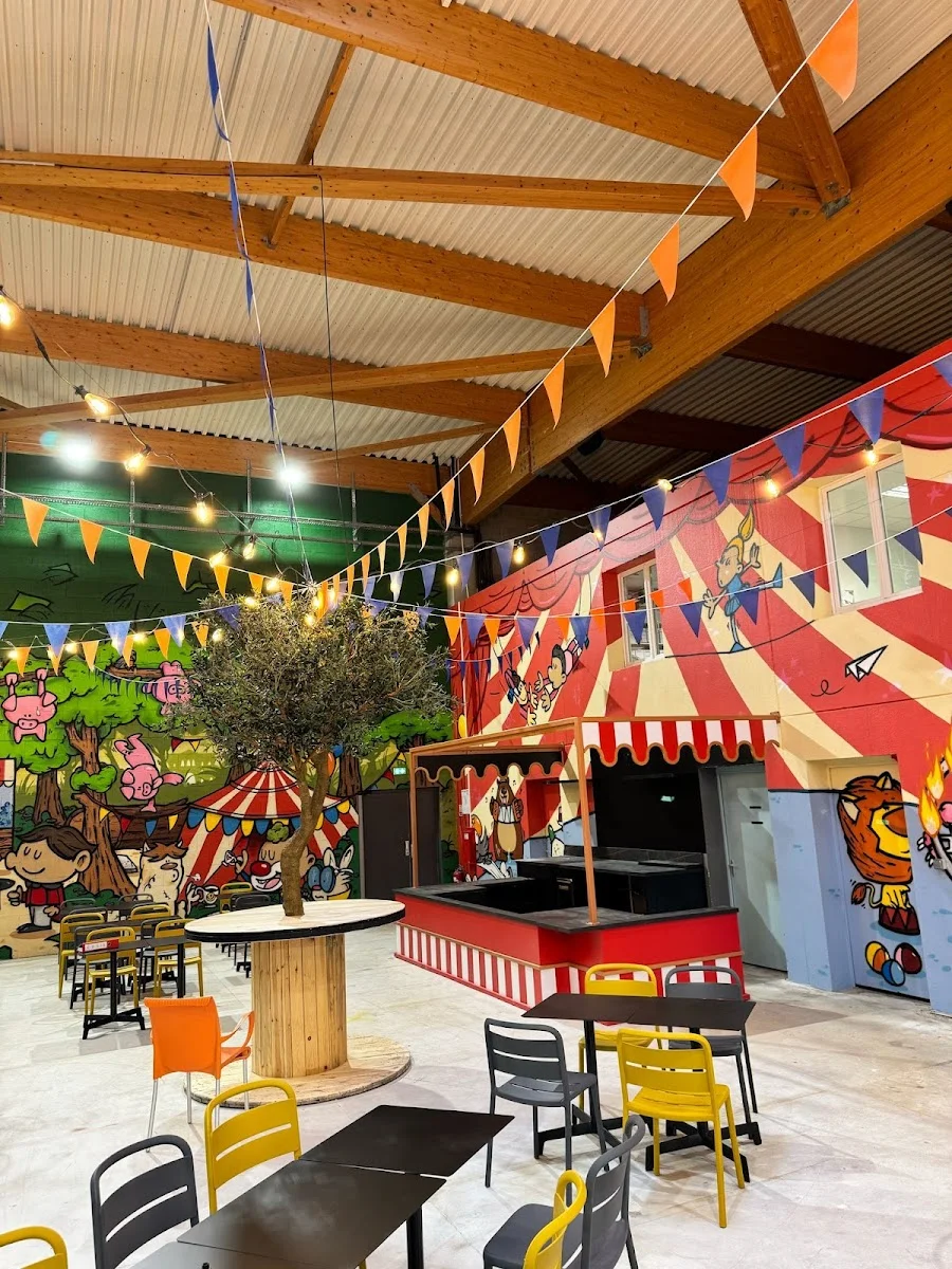 Le KompleX — photo 1